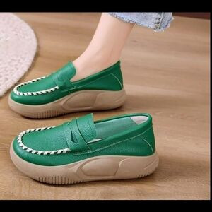 Green Women Loafers Size 9 (New)